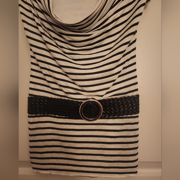 Deb Black and White Stripe top - Picture 4 of 6